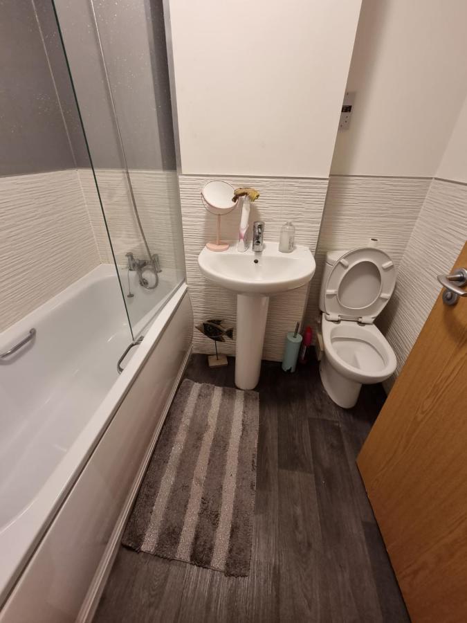 Kingsize Room Close To The A30 Camborne Pool Exterior foto