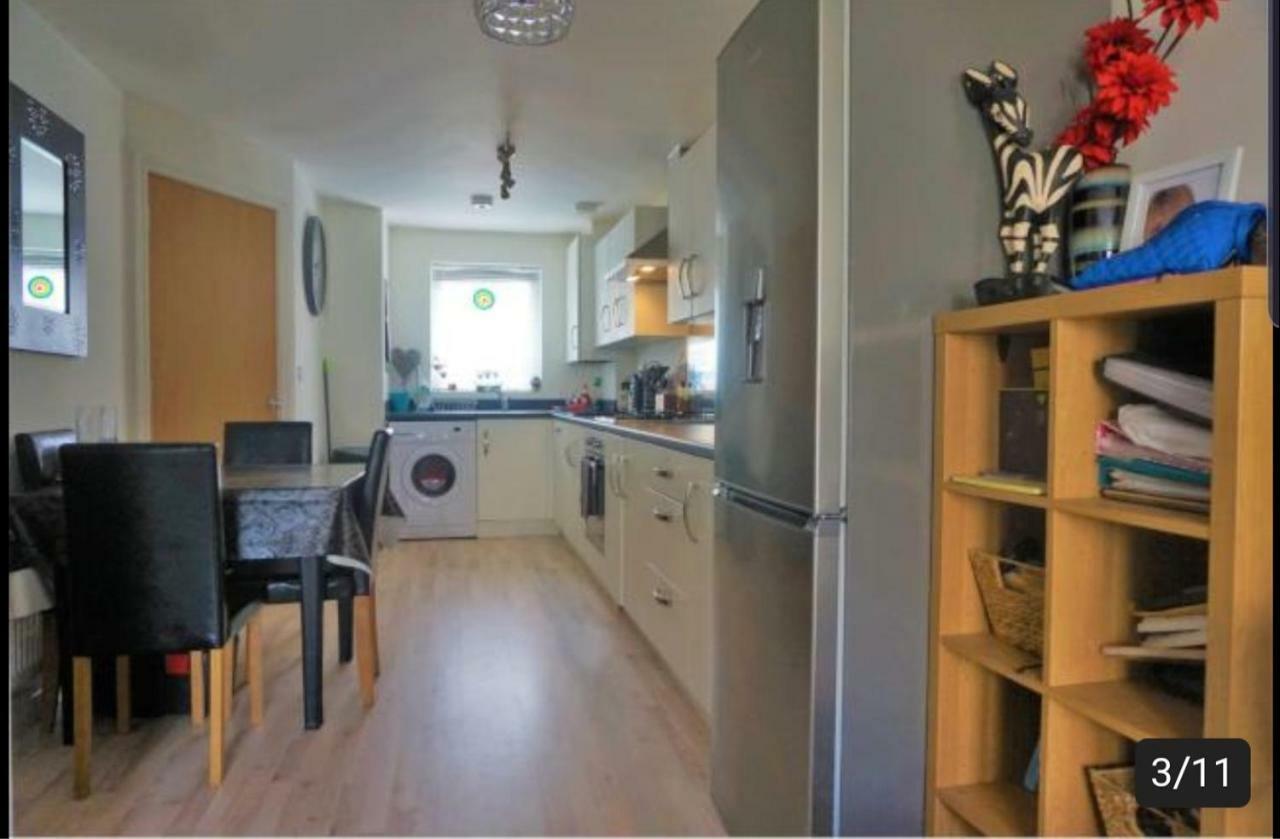Kingsize Room Close To The A30 Camborne Pool Exterior foto